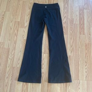 Lululemon groove pants size 4